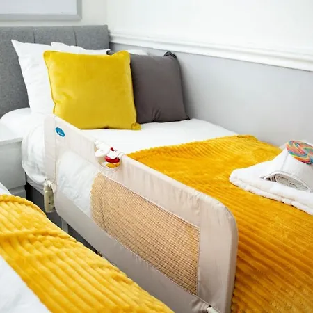 Ocean Queen בית נופש